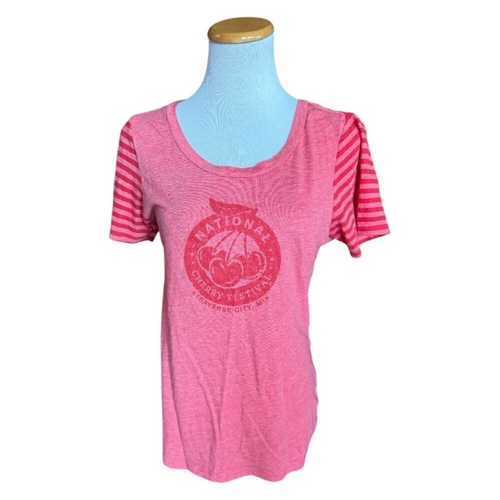 Womens Kavio National Cherry Festival Traverse City MO Graphic Tee Shirt - Sz M